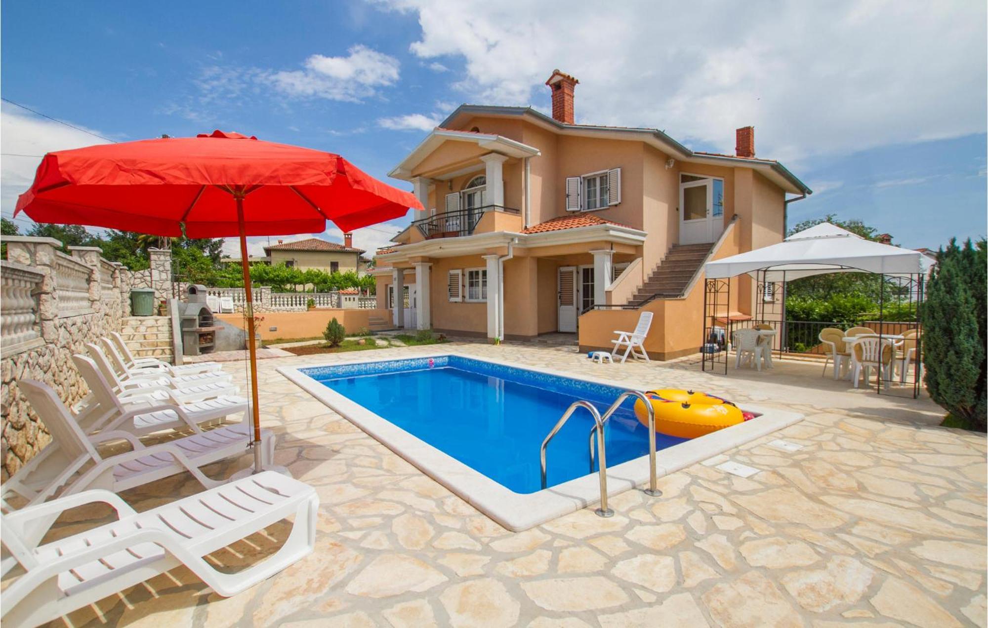 Gorgeous Home In Labin With Outdoor Swimming Pool Bagian luar foto