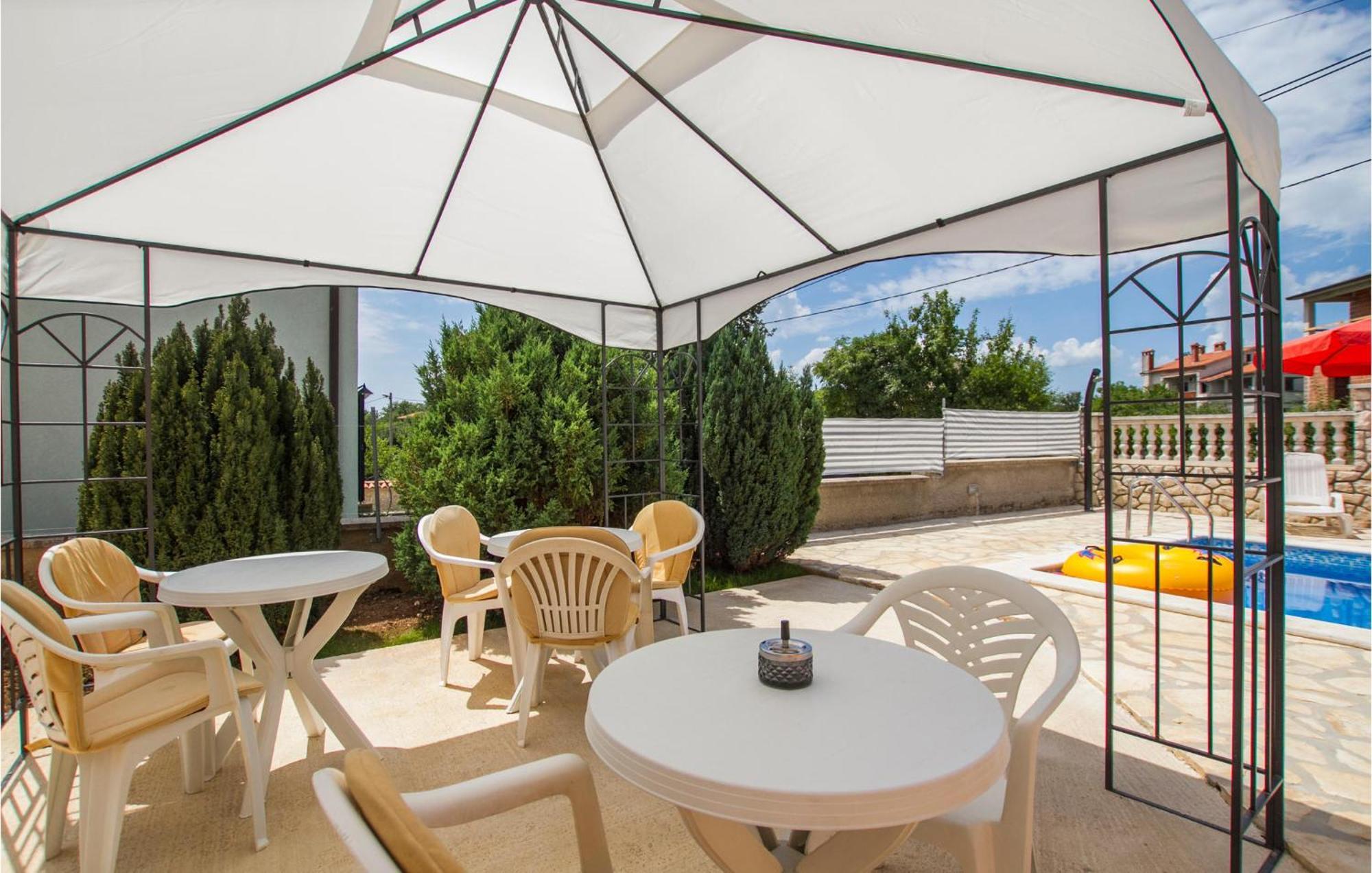 Gorgeous Home In Labin With Outdoor Swimming Pool Bagian luar foto