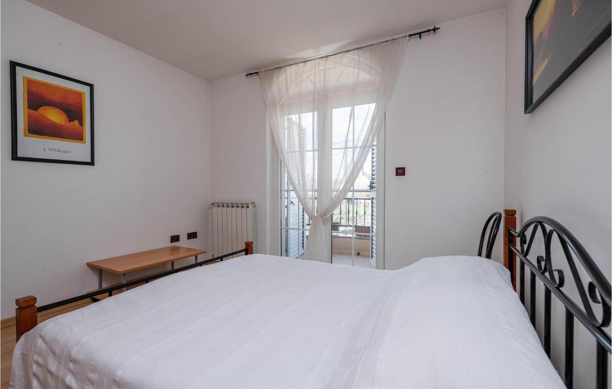 Gorgeous Home In Labin With Outdoor Swimming Pool Bagian luar foto