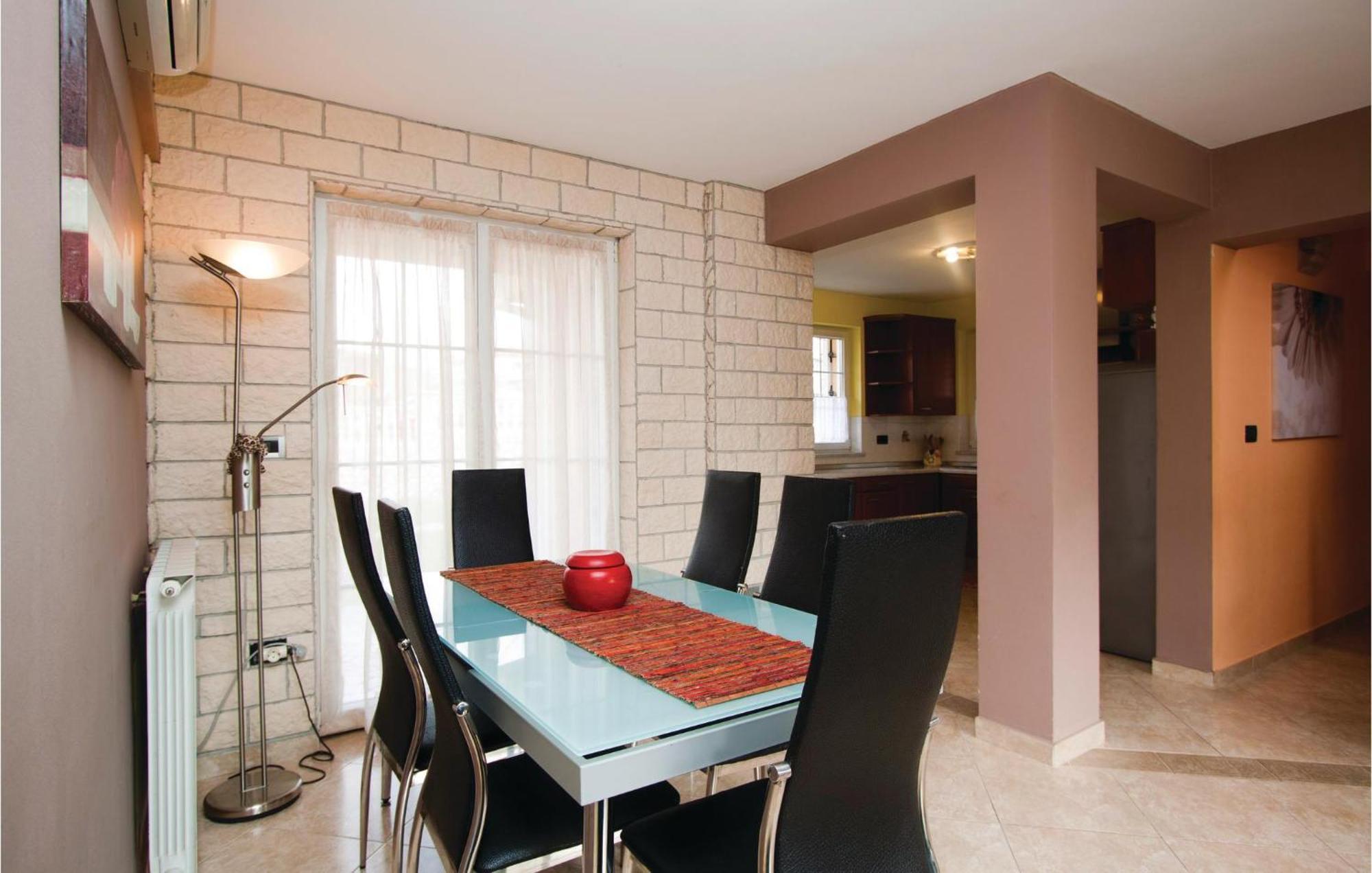 Gorgeous Home In Labin With Outdoor Swimming Pool Bagian luar foto